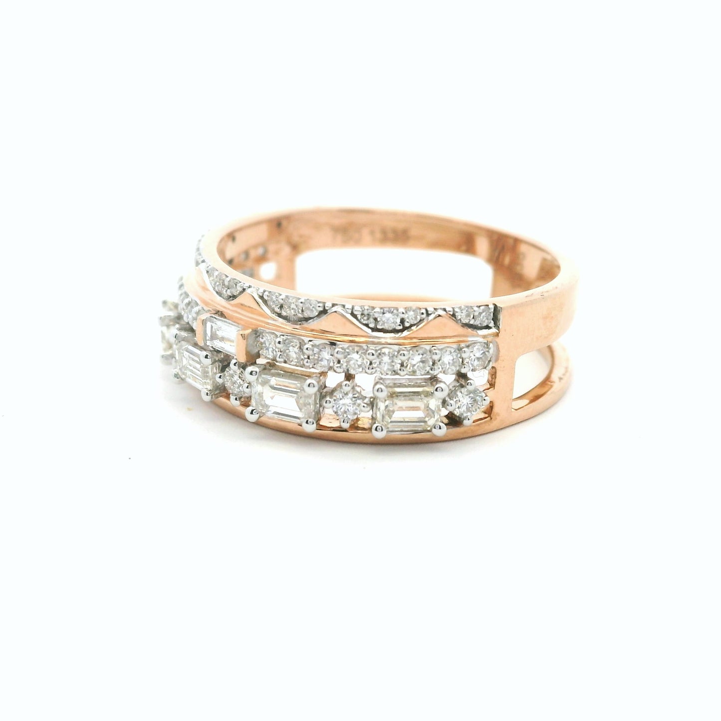 Elegant Rose Gold Diamond Ring